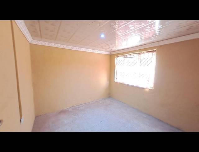 2 BEDROOM PROPERTY TO RENT IN UMLAZI J